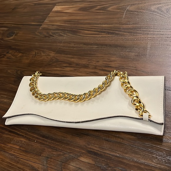 Cream Leather Chainlink Clutch - Picture 2 of 9